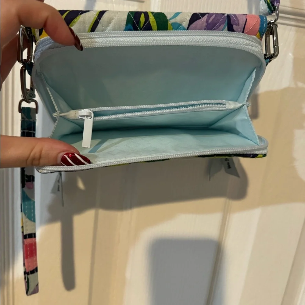 Floral Vera Bradley Crossbody/ Wallet - Picture 4 of 8